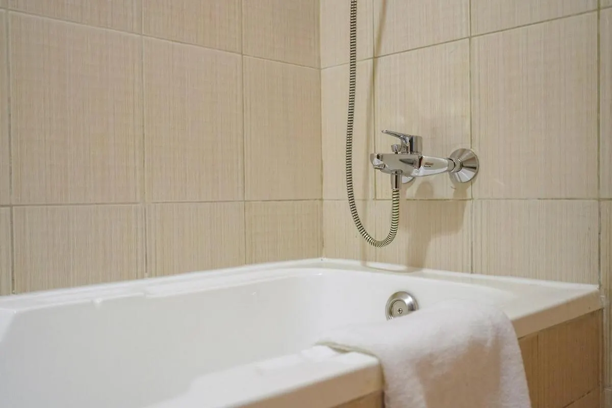 Stylish Studio Apartment Perfect For 2 In Sports City Dubaj