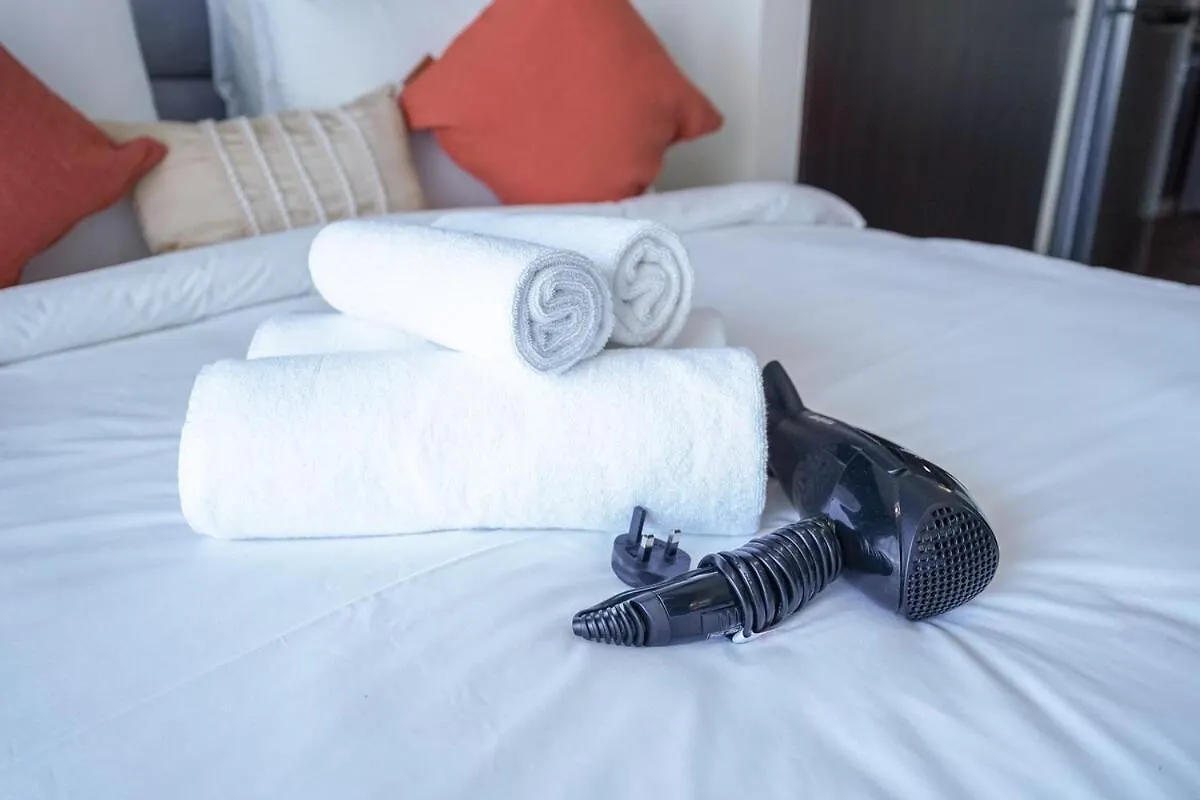 Stylish Studio Apartment Perfect For 2 In Sports City Dubai 0*,