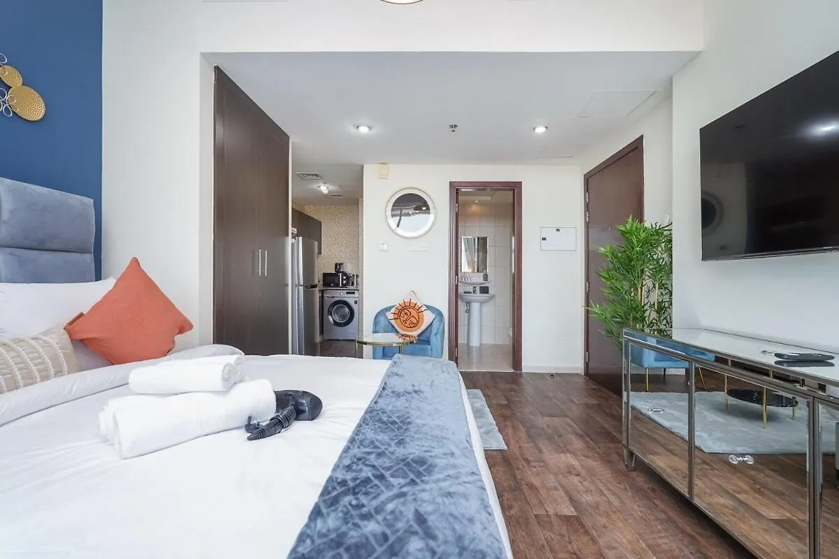 Stylish Studio Apartment Perfect For 2 In Sports City Dubai